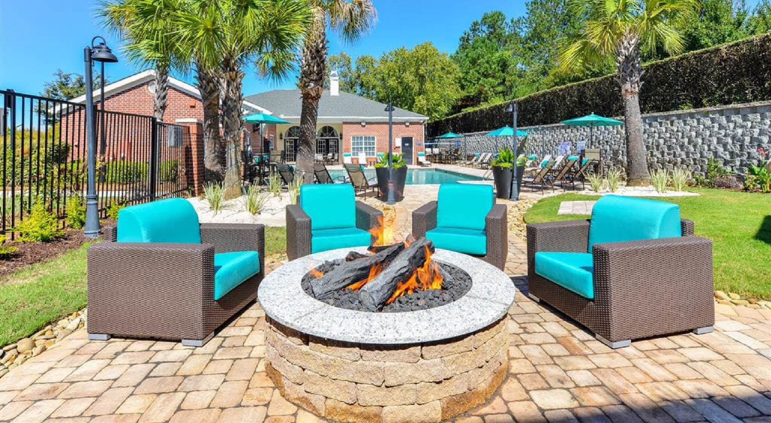 Vista Commons Fire Pit - Sized
