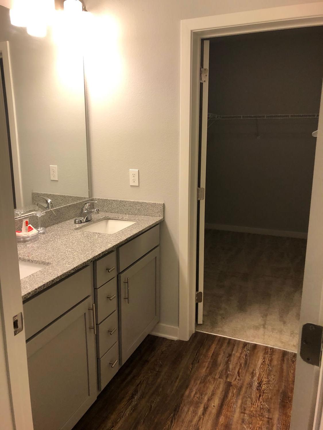 Lafayette, Louisiana, 2 Bedrooms Bedrooms, ,2 BathroomsBathrooms,Apartment/Condo,Corporate Lodging,1069